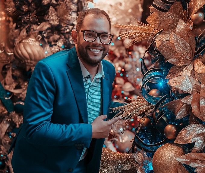 César Monroy